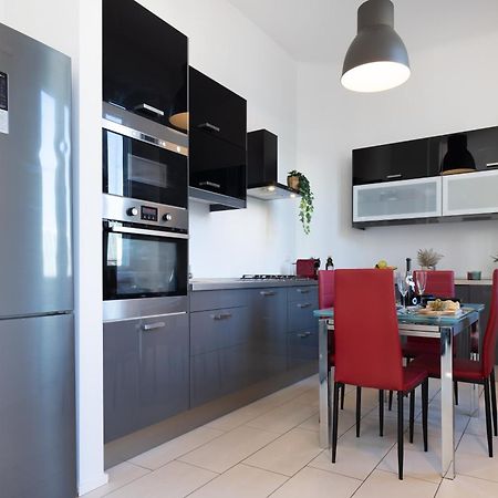Апартаменти Nam House & Posto Auto Мілан Екстер'єр фото